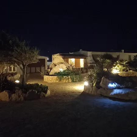 Aparthotel Punta Sottile 150 Mt Dalla Cala Francese *