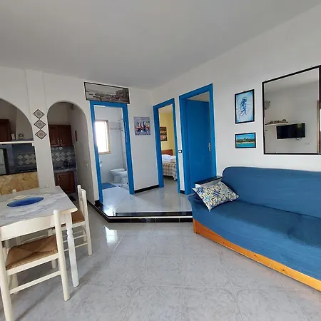 Punta Sottile 150 Mt Dalla Cala Francese Aparthotel *