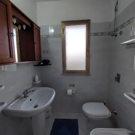 Aparthotel Punta Sottile 150 Mt Dalla Cala Francese Lampedusa