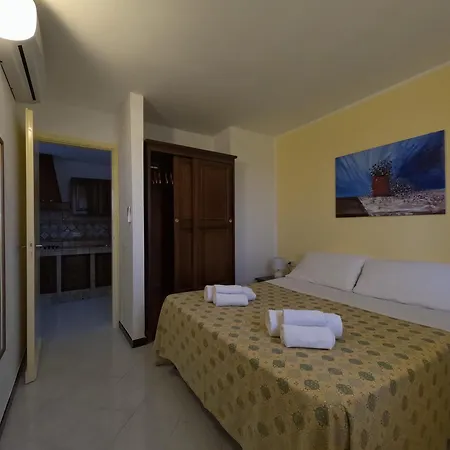 Punta Sottile 150 Mt Dalla Cala Francese