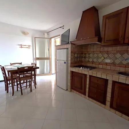 Punta Sottile 150 Mt Dalla Cala Francese Aparthotel *