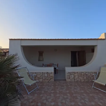 Punta Sottile 150 Mt Dalla Cala Francese *