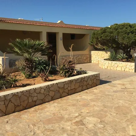 Punta Sottile 150 Mt Dalla Cala Francese *